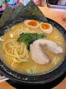 横浜家系ラーメン吉岡家 米子錦町店