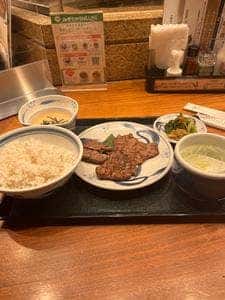 牛たんとろろ麦めし ねぎし 中野店