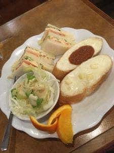 珈琲館麗門