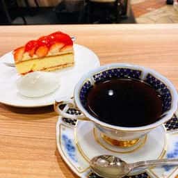 CAFE BAHNHOF カフェバーンホーフ 三番街店
