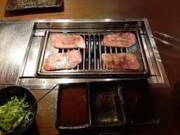 焼肉ダイニング霜月 サンロード店