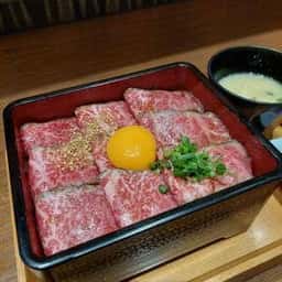 松庵 韓菜房 栄大津通店