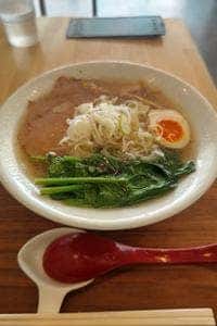 大衆食堂中華そばとおコメの店 メシケン。