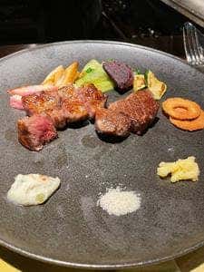 La Maison Cachée 一灯