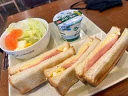 カフェ・ド・クリエ 奈良三条通店