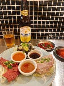 炭火焼肉とホルモン 笑う門には肉来る
