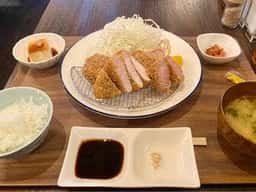 とんかつ かつよし