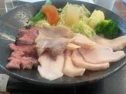 笑う肉には福来る