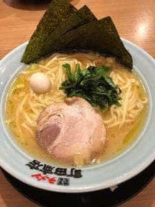横浜家系ラーメン 町田商店 秦野店