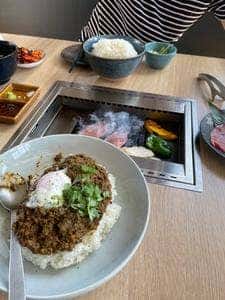 人宿焼肉 あわヨクバ。