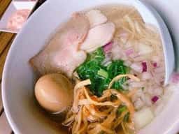 貝だしらぁ麺と鶏白湯らぁ麺 ふじを