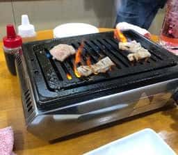 焼き肉 ホルモン しんちゃん