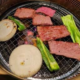 肉工房 初栄