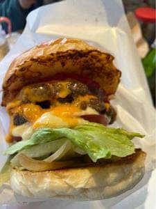 バーガーキッチン ラフィン