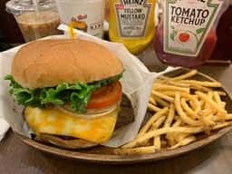 KUA`AINA 三井アウトレットパーク滋賀竜王店