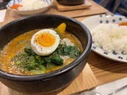 8nosu スパイスカレーと蜂蜜の店
