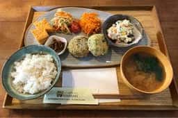 カフェ キカラキ