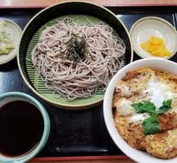 山田うどん 所沢インター店