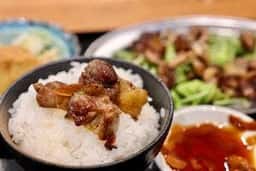 かしわ焼肉 とよ食堂