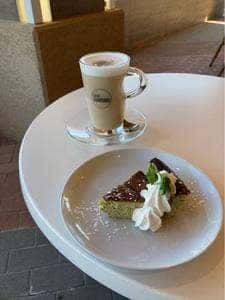 ヨロ研カフェ 美園店