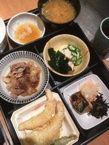 やよい軒 天六店