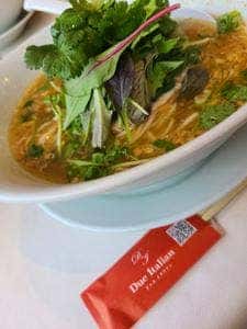 黄金の塩らぁ麺 ドゥエ イタリアン H.y Park Hisaya店