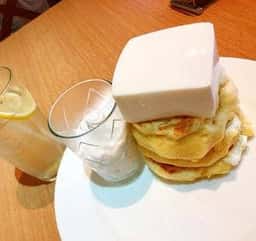 エッグムーンカフェ