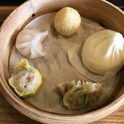 Cafe&Live space 露依楼囲
