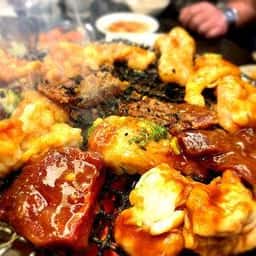 焼肉 ホルモン肉問屋 ピッコロ