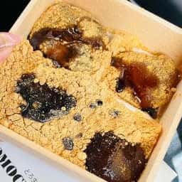 とろ生わらびもち OMOCHI STAND 名古屋北店