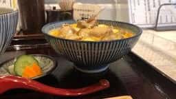 とり囲