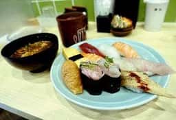 寿司とおでん ととぎん 西田辺店