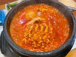 韓国純豆腐火鍋 まん馬本店