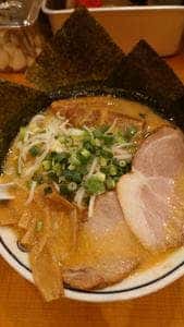 東京とんこつとんとら川越店