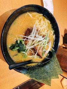 横浜家系ラーメン 銀家 戸塚影取店