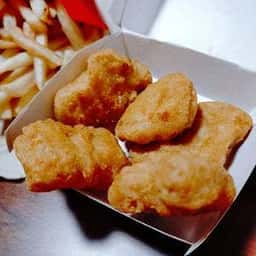 マクドナルド 岩倉店