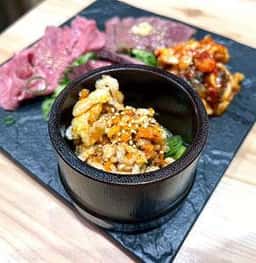 近江焼肉ホルモンすだく 緑地公園店