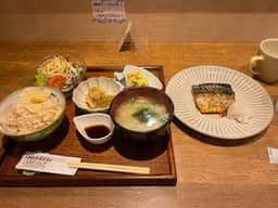 白金食堂 Estate