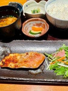 神田 新八 新丸ビル店