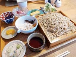 石臼挽蕎麦 一草庵 紬