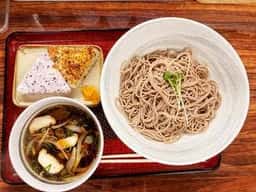 鷹山亭