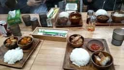 ARISTCRAT ASIAN FOOD AND RESTAURANT