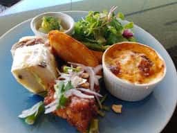 ガーデンラウンジ 日本平ホテル