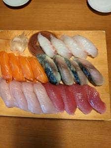 や台ずし 飯能駅北口町