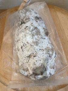 SCENT OF BREAD
