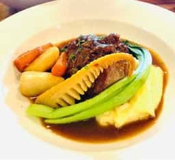 BISTRO chaleureux