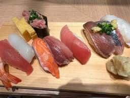 魚がし日本一 みなとみらい店 立喰寿司