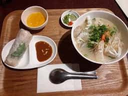 ニャーヴェトナム スパラクーア店