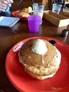 The lounge on the water