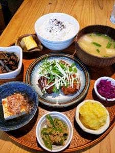 まんま食堂